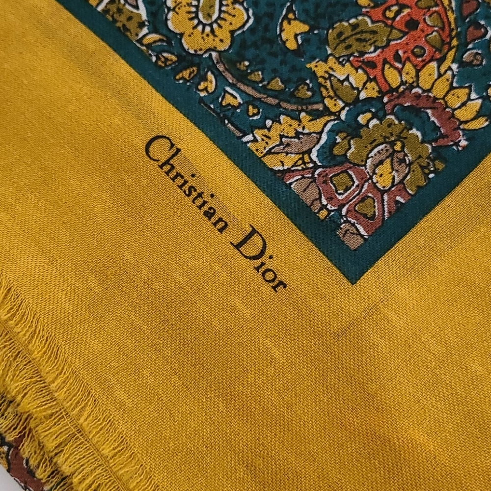 Christian Dior E'Charpes Vintage 100% Wool Scarf - Picture 14 of 16